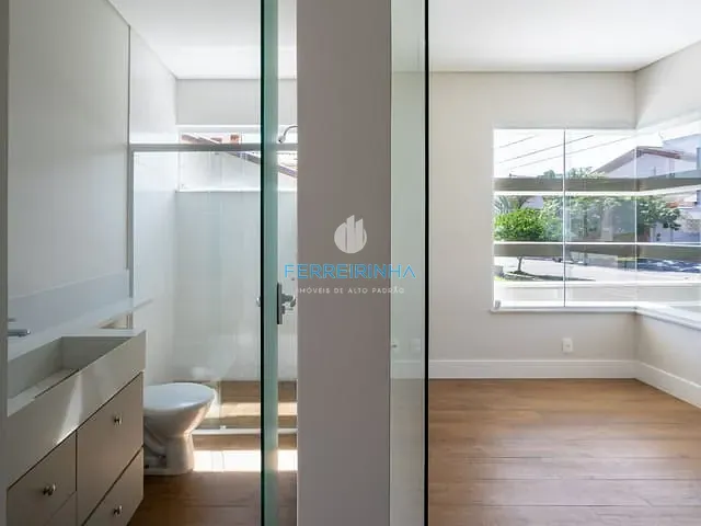 Casa com 334m² 3 quartos e 3 banheiros, à venda, no bairro Urbanova em São José dos Campos