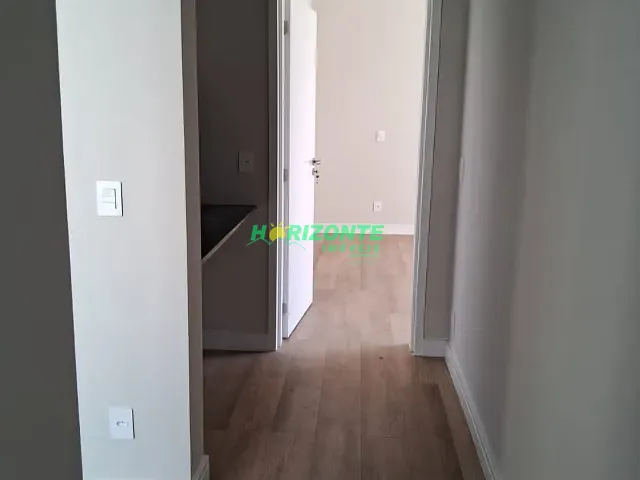 Casa 3 quartos e 4 banheiros, à venda, no bairro Urbanova em São José dos Campos