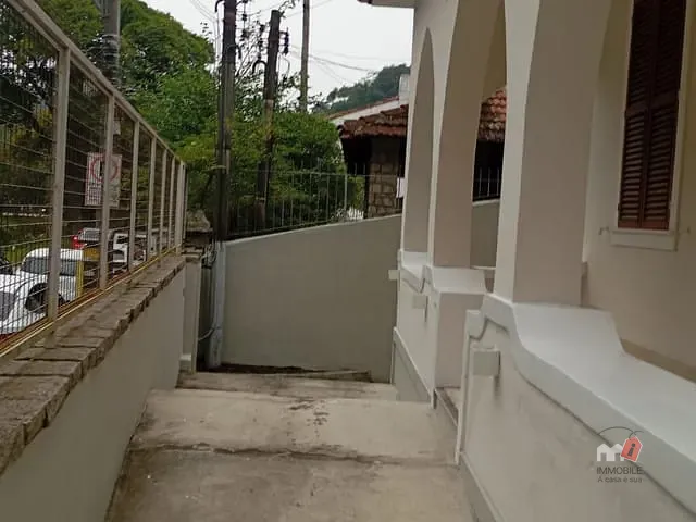 Casa para alugar, no bairro Centro em Petrópolis