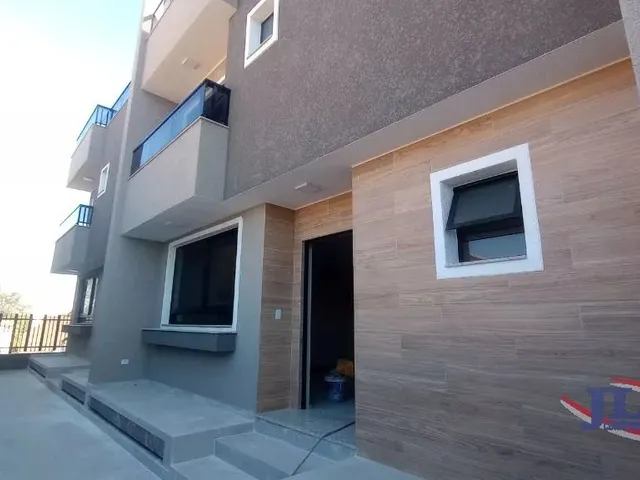 Casa 3 quartos e 5 banheiros, à venda, no bairro São Lourenço em Curitiba