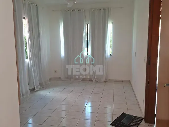 Casa 2 quartos e 1 banheiro, à venda, no bairro Jardim Ana Rosa em Taubaté