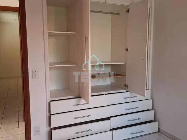 Casa 2 quartos e 1 banheiro, à venda, no bairro Jardim Ana Rosa em Taubaté