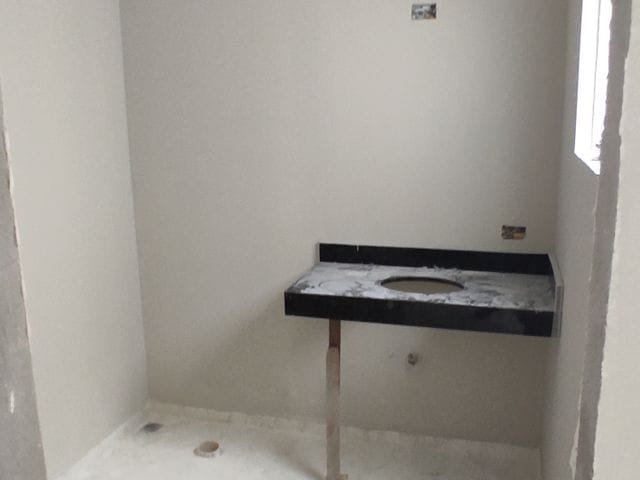 Casa com 125m² 3 quartos e 1 banheiro, à venda, no bairro Jardim Lago Norte em Londrina