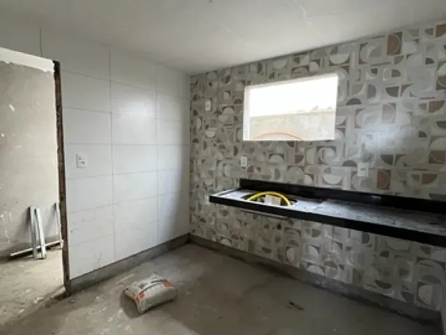 Casa 2 quartos e 2 banheiros, à venda, no bairro Parque São Benedito em Campos dos Goytacazes