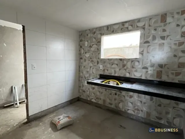 Casa 2 quartos e 2 banheiros, à venda, no bairro Parque São Benedito em Campos dos Goytacazes