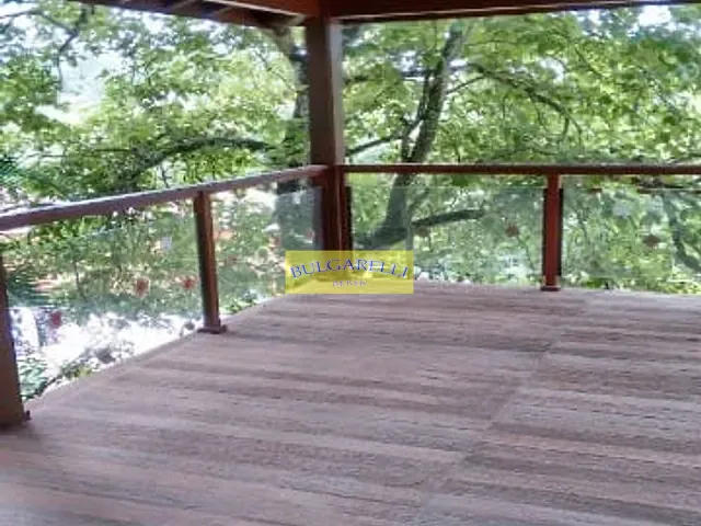 Casa com 5200m² 5 quartos e 8 banheiros, à venda, no bairro IVOTURUCAIA em Jundiai