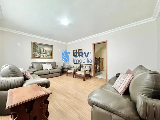 Casa com 392m² 4 quartos e 6 banheiros, à venda, no bairro Andrade em Londrina