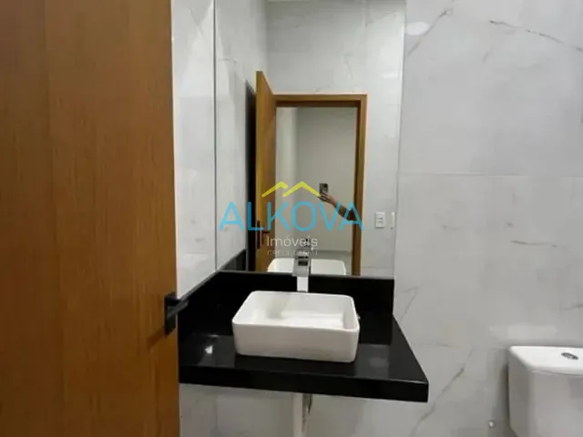 Casa com 150m² 3 quartos e 2 banheiros, à venda, no bairro Vila Tesouro em São José dos Campos