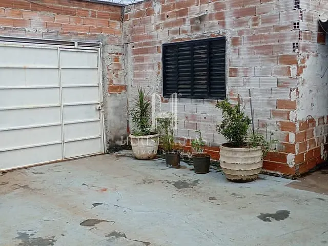 Casa 3 quartos e 1 banheiro, à venda, no bairro Setor Uirapuru em Goianira