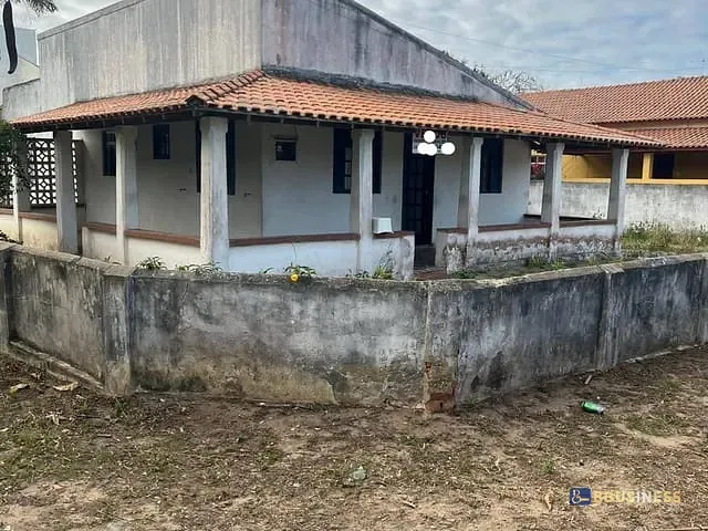 Casa 5 quartos e 2 banheiros, à venda, no bairro Farol em Campos dos Goytacazes