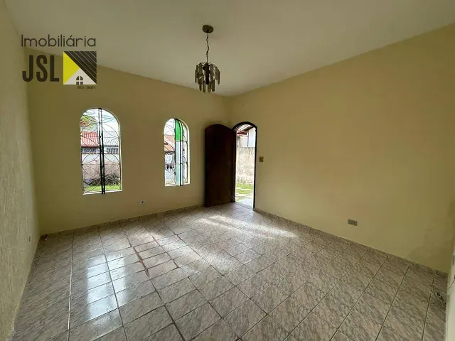 Casa 2 quartos e 1 banheiro, à venda, no bairro Jardim Shangri-lá em Caçapava