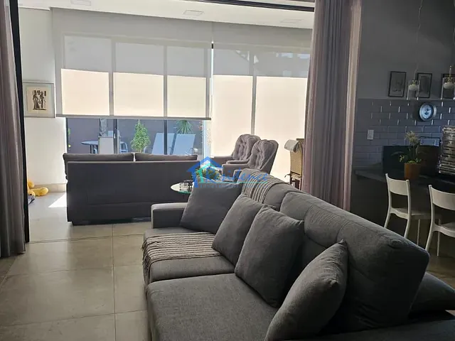 Casa 3 quartos e 5 banheiros, à venda, no bairro Jardim Esplanada em Indaiatuba