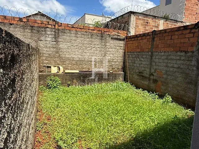 Casa 2 quartos e 1 banheiro, à venda, no bairro Setor Jardim Imperial em Trindade