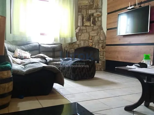 Casa com 303m² 3 quartos e 5 banheiros, à venda, no bairro Roncáglia em Valinhos