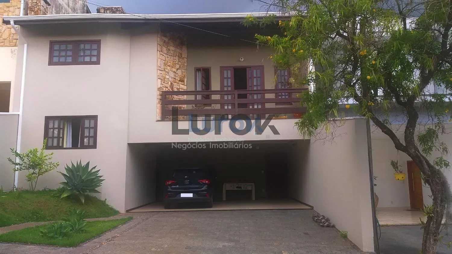 Casa, 3 quartos, 303 m² - Foto 1