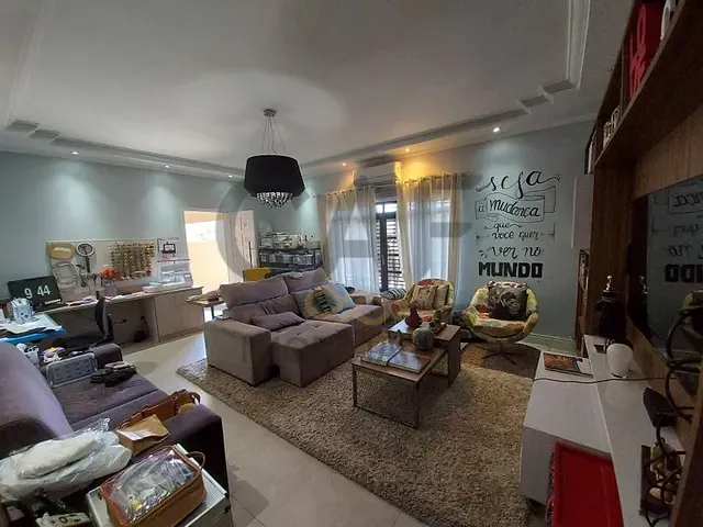 Casa com 300m² 2 quartos e 2 banheiros, à venda, no bairro Dom Bosco em Jaguariúna