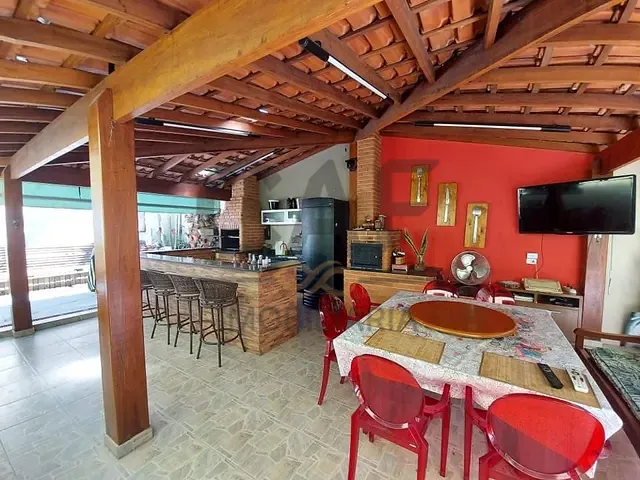 Casa com 300m² 2 quartos e 2 banheiros, à venda, no bairro Dom Bosco em Jaguariúna