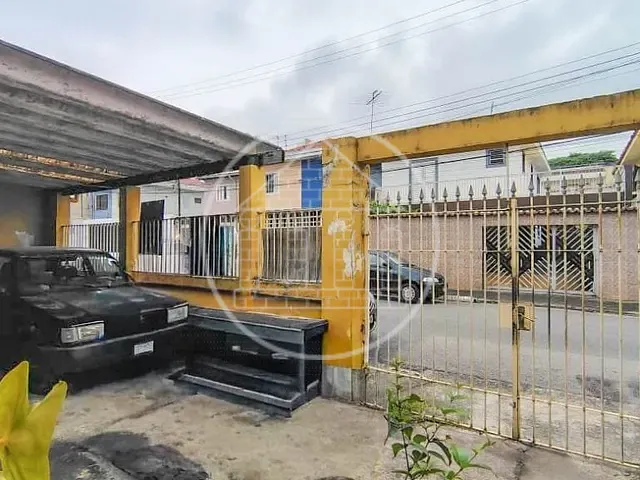 Casa com 250m² 3 quartos e 1 banheiro, à venda, no bairro Jardim Caravelas em São Paulo