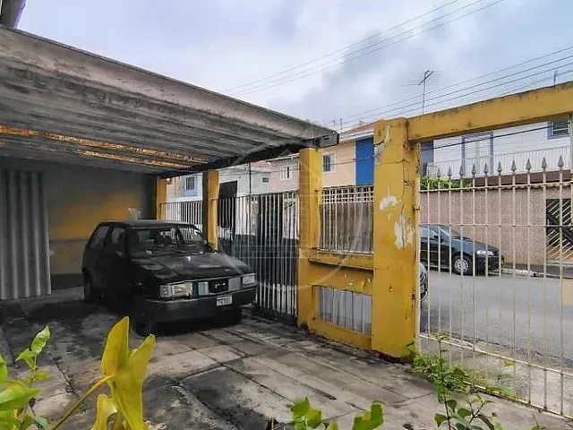Casa com 250m² 3 quartos e 1 banheiro, à venda, no bairro Jardim Caravelas em São Paulo