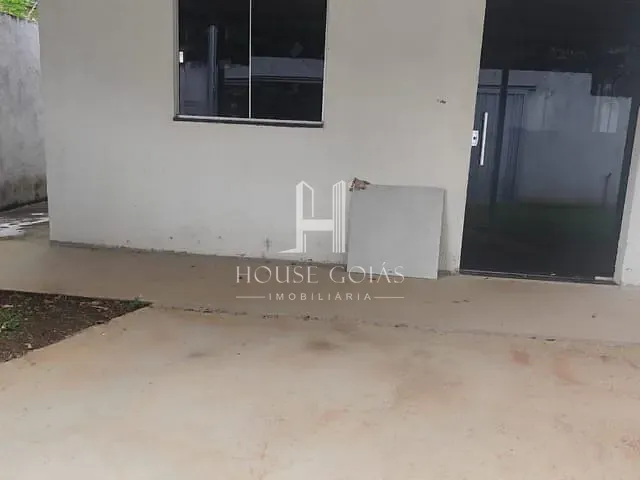 Casa com 326m² 2 quartos e 2 banheiros, à venda, no bairro Jardim Tropical em Aparecida de Goiânia