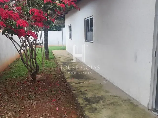 Casa com 326m² 2 quartos e 2 banheiros, à venda, no bairro Jardim Tropical em Aparecida de Goiânia