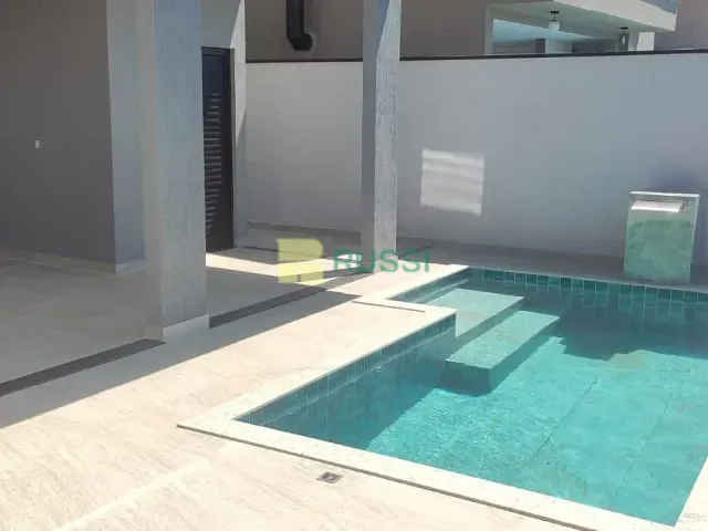 Casa 3 quartos e 4 banheiros, à venda, no bairro Condomínio Terras do Vale em Caçapava