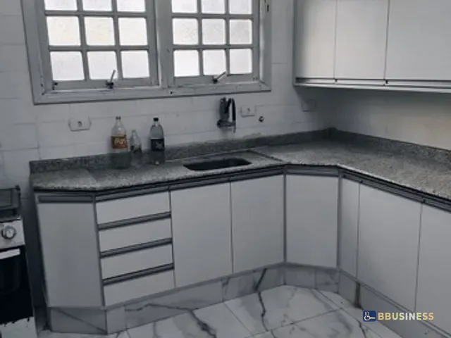 Casa 4 quartos e 3 banheiros, à venda ou para alugar, no bairro Indaiá em Bertioga