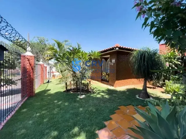 Casa com 540m² 4 quartos e 4 banheiros, à venda, no bairro Dom Pedro em Londrina