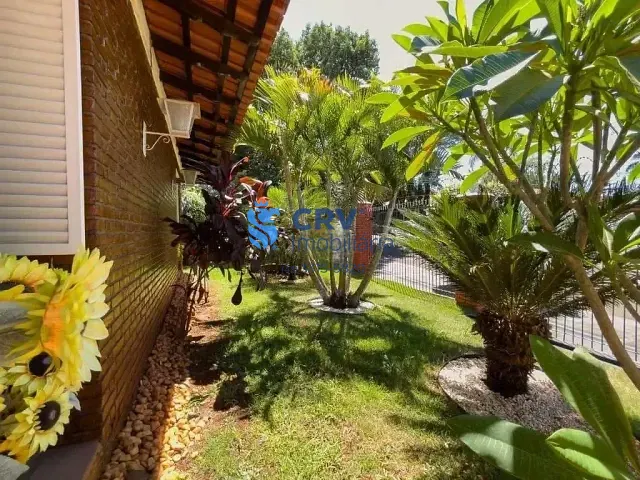Casa com 540m² 4 quartos e 4 banheiros, à venda, no bairro Dom Pedro em Londrina