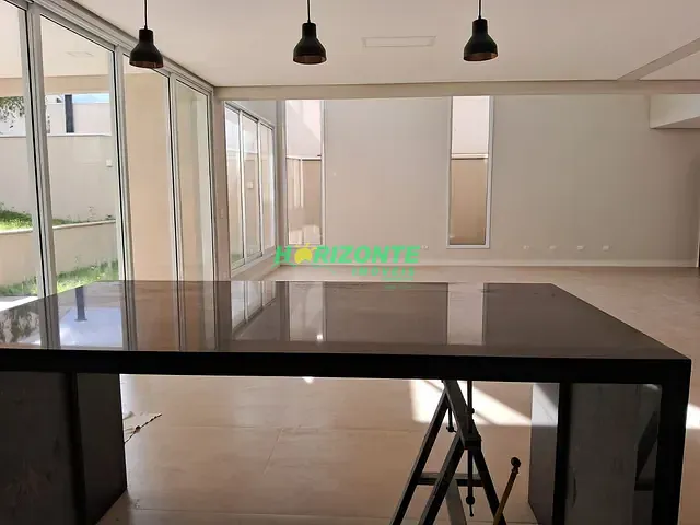 Casa 4 quartos e 4 banheiros, à venda, no bairro Condomínio Residencial Monaco em São José dos Campos