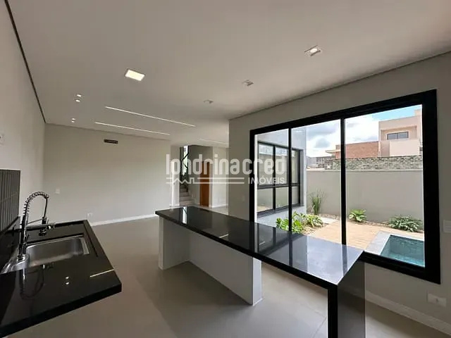 Casa com 255m², à venda, no bairro CONDOMÍNIO ARAÇARI em Londrina