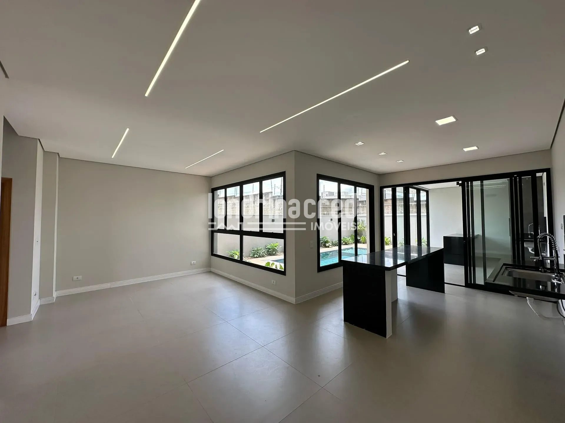 Casa, 3 quartos, 215 m² - Foto 3