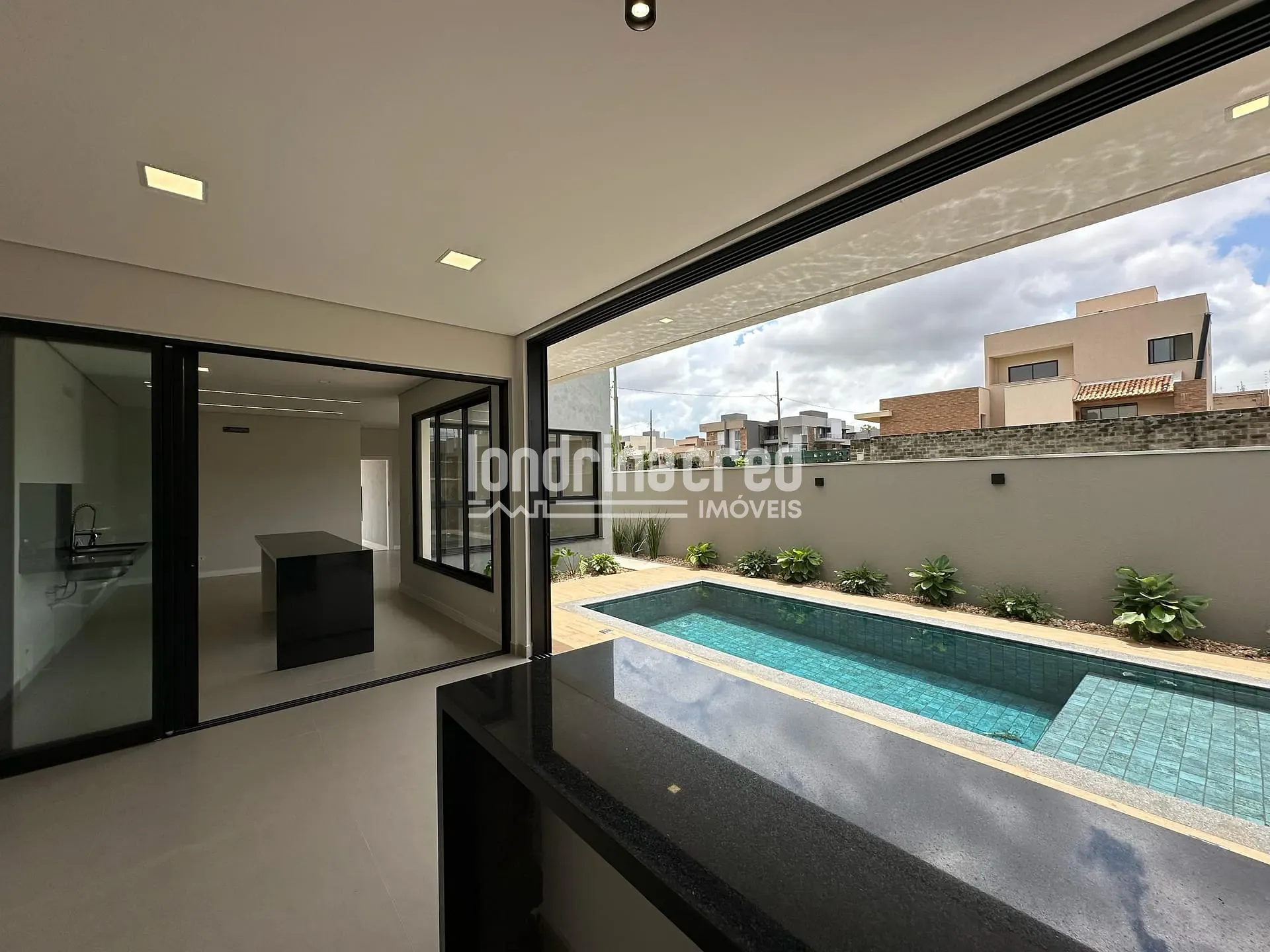 Casa, 3 quartos, 215 m² - Foto 8