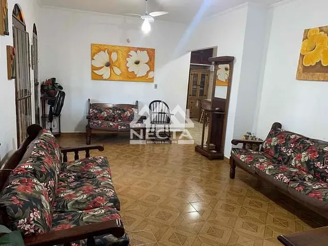 Casa com 525m² 3 quartos e 3 banheiros, à venda, no bairro Prainha em Caraguatatuba