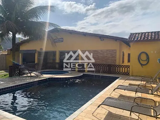 Casa com 525m² 3 quartos e 3 banheiros, à venda, no bairro Prainha em Caraguatatuba