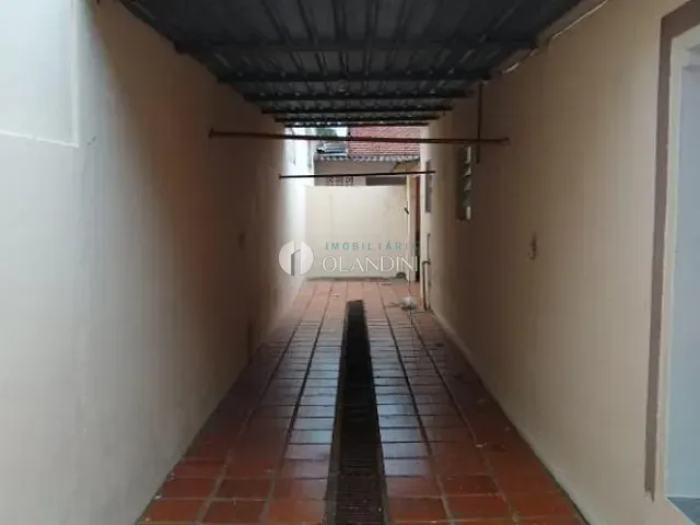 Casa com 300m² 2 quartos e 1 banheiro, à venda, no bairro Centro em Artur Nogueira