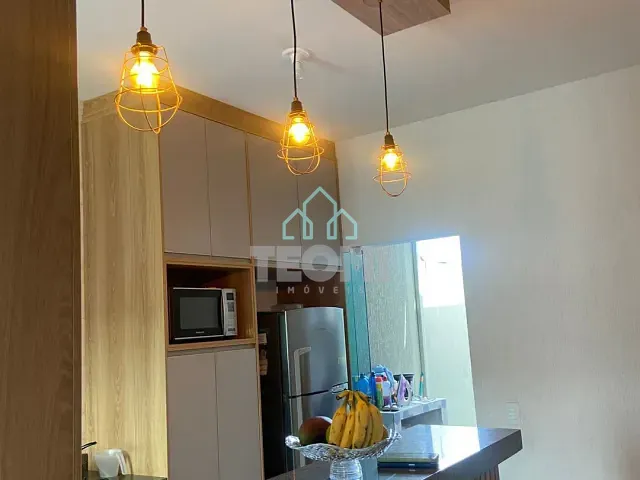 Casa 2 quartos e 2 banheiros, à venda, no bairro Residencial Portal da Mantiqueira em Taubaté