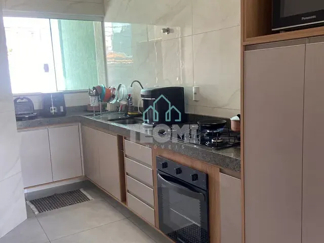 Casa 2 quartos e 2 banheiros, à venda, no bairro Residencial Portal da Mantiqueira em Taubaté