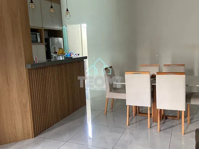 Casa 2 quartos e 2 banheiros, à venda, no bairro Residencial Portal da Mantiqueira em Taubaté