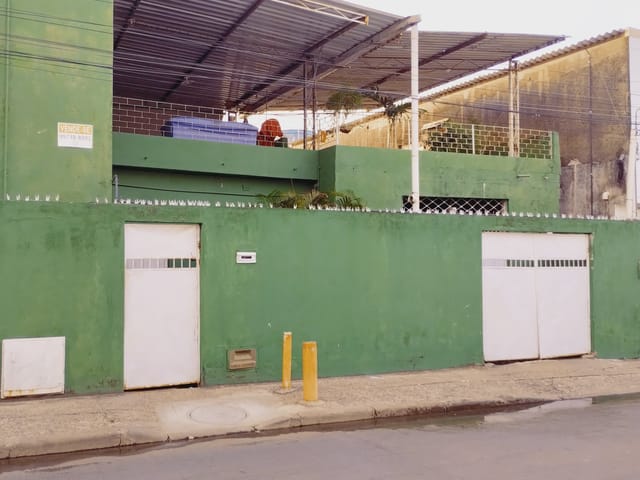 Casa com 349m², à venda, no bairro Sapucaia em Olinda