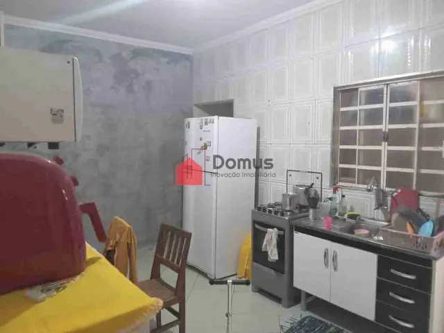Casa com 125m² 2 quartos e 1 banheiro, à venda, no bairro Comercial e Residencial Jardim Mariana em Pindamonhangaba