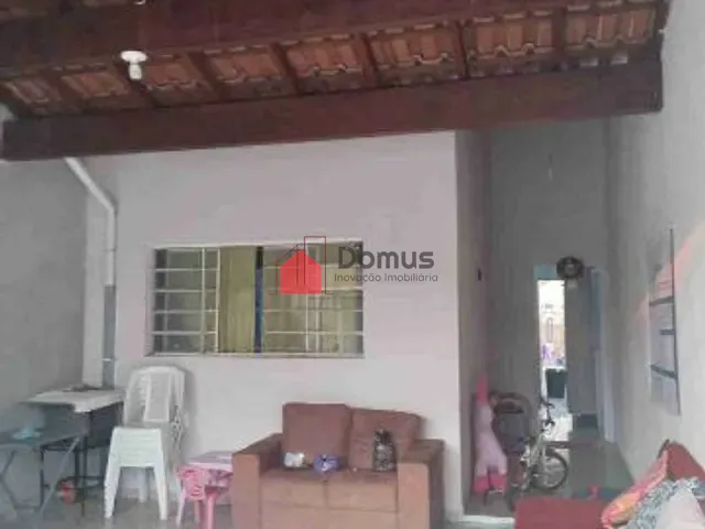 Casa com 125m² 2 quartos e 1 banheiro, à venda, no bairro Comercial e Residencial Jardim Mariana em Pindamonhangaba
