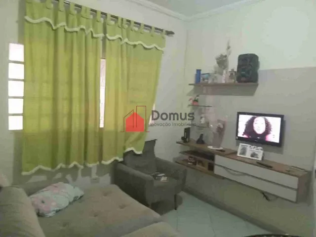 Casa com 125m² 2 quartos e 1 banheiro, à venda, no bairro Comercial e Residencial Jardim Mariana em Pindamonhangaba