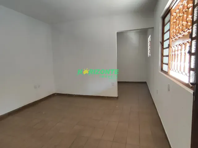 Casa 1 quarto e 1 banheiro, para alugar, no bairro Bosque Dos Eucaliptos em São José dos Campos