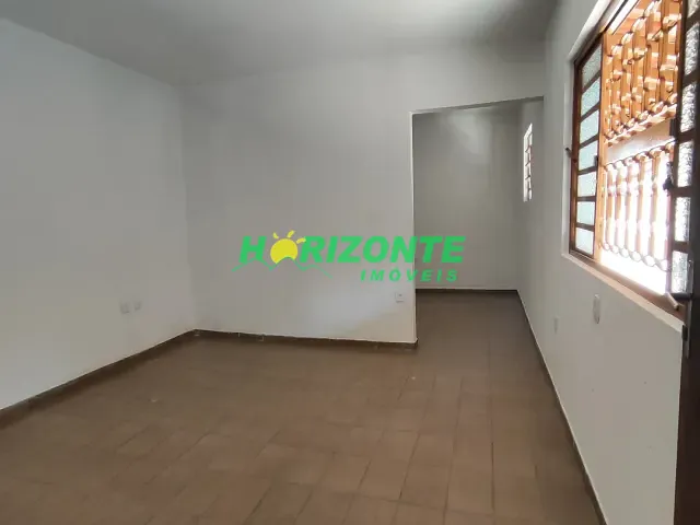 Casa 1 quarto e 1 banheiro, para alugar, no bairro Bosque Dos Eucaliptos em São José dos Campos