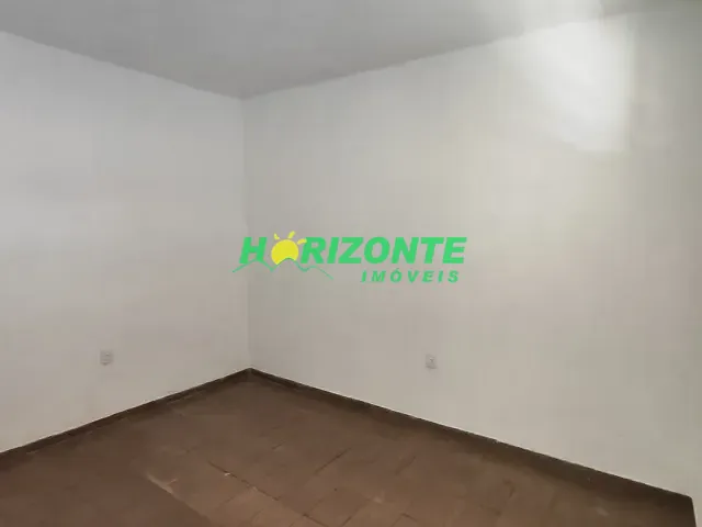 Casa 1 quarto e 1 banheiro, para alugar, no bairro Bosque Dos Eucaliptos em São José dos Campos
