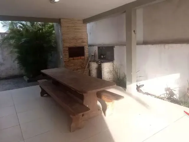 Casa com 354m² 3 quartos e 3 banheiros, à venda, no bairro Centro em Guaratuba