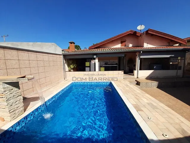 Casa com 300m² 2 quartos e 2 banheiros, à venda, no bairro Jardim Santa Madalena em Sumaré