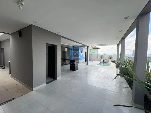 Casa com 450m² 3 quartos e 2 banheiros, à venda, no bairro Residencial Fazenda Serrinha em Itatiba