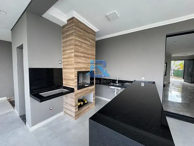 Casa com 450m² 3 quartos e 2 banheiros, à venda, no bairro Residencial Fazenda Serrinha em Itatiba
